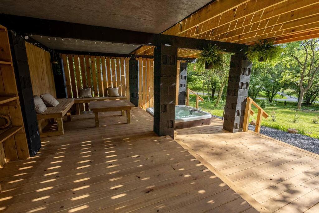 Valhalla Cabins Aframes With Hot Tubs & Sauna Cosby Extérieur photo
