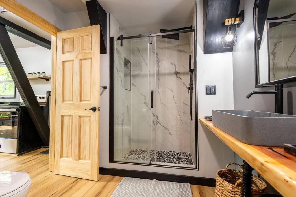 Valhalla Cabins Aframes With Hot Tubs & Sauna Cosby Extérieur photo